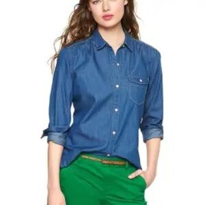 Gap chambray Button down Shirt